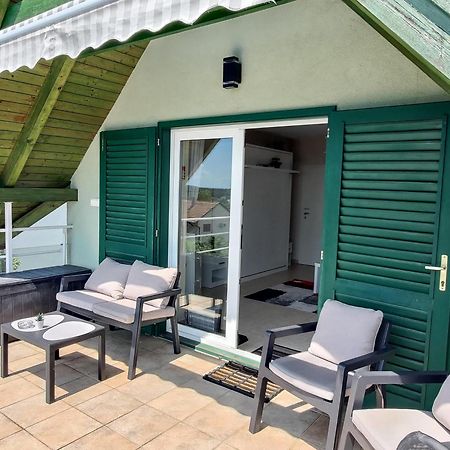 Fügefa Apartman Balatonalmádi Exterior foto