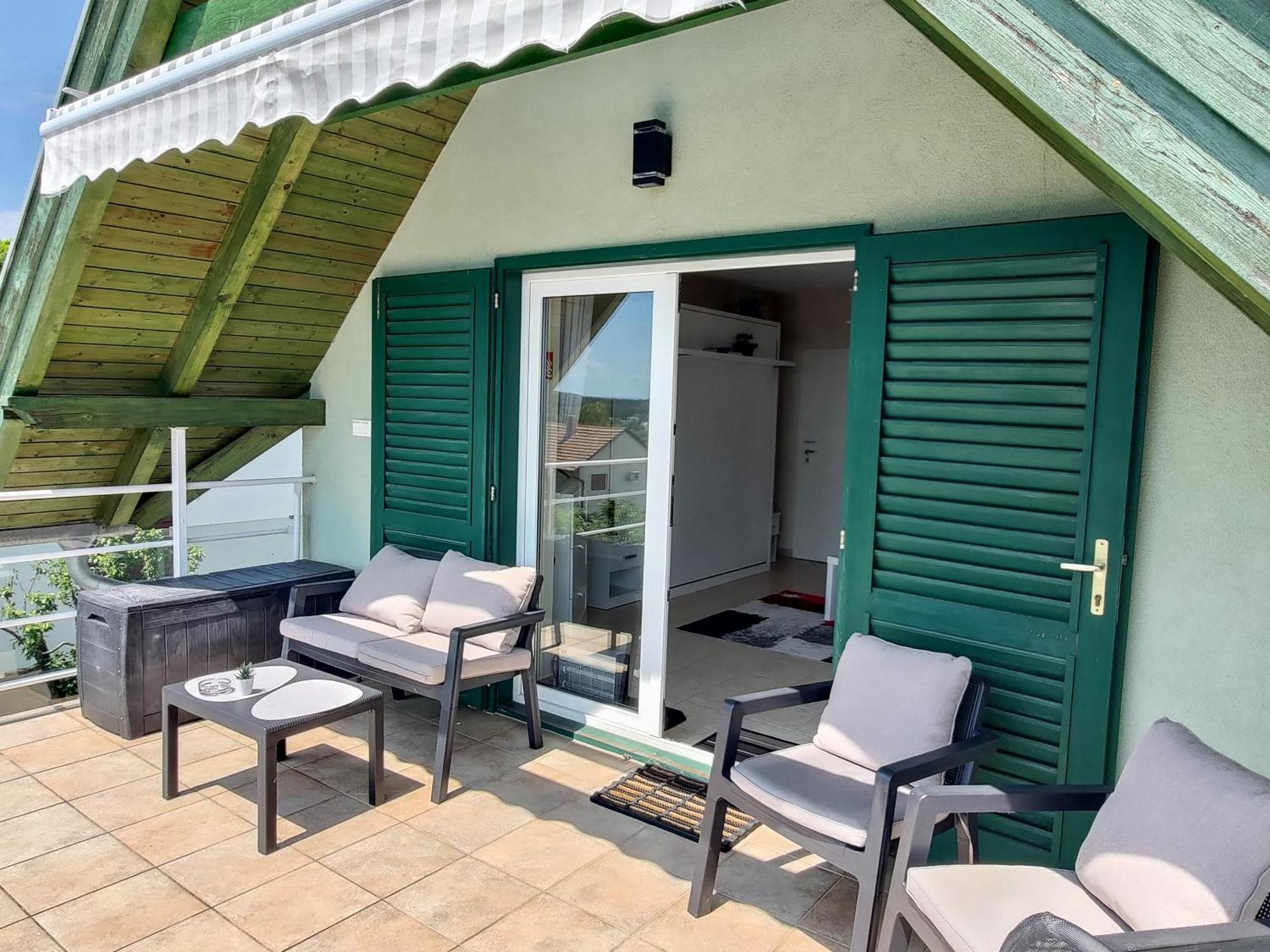 Fügefa Apartman Balatonalmádi Exterior foto