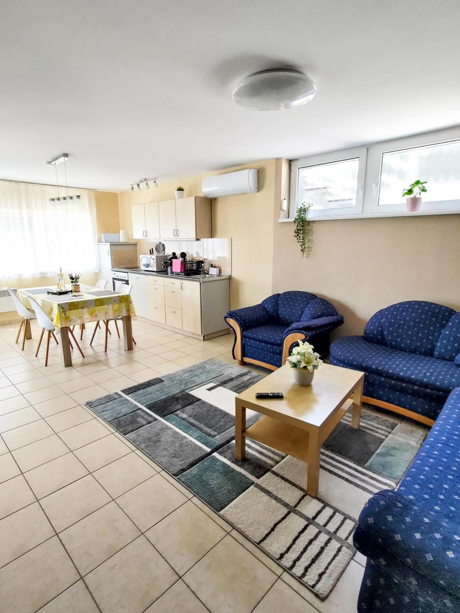 Fügefa Apartman Balatonalmádi Exterior foto